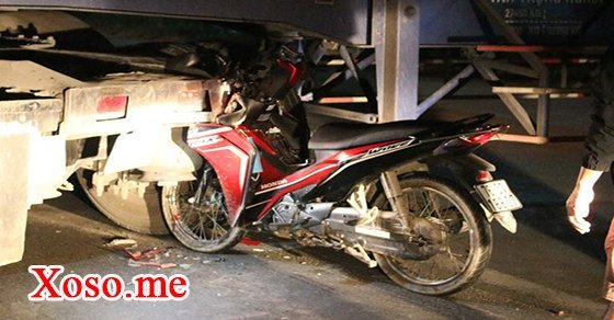 Chiếc xe máy tại hiện trường vụ tai nạn