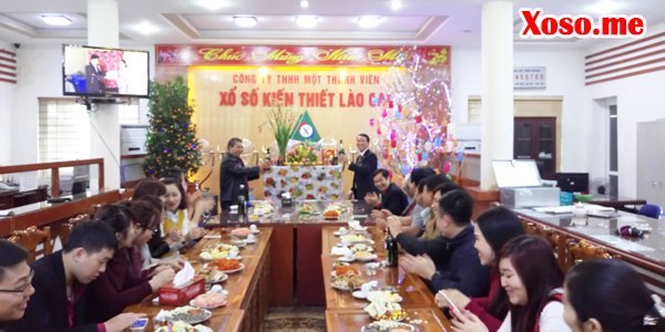 Một cuộc họp các thành viên công ty xổ số Lào Cai
