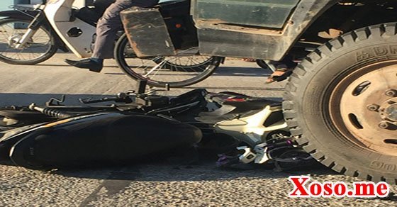 Chiếc xe máy tại hiện trường
