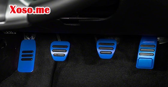 Thấy bàn đạp xe ô tô là điềm tốt hay xấu