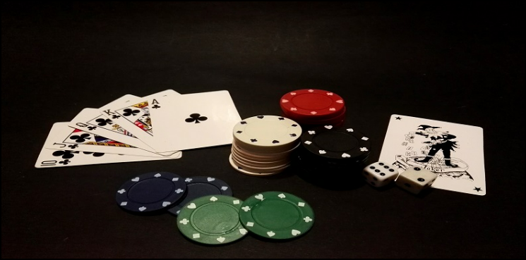 Hiểu về poker online